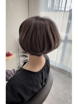 ヌール(noor) ふんわり柔らかボブ