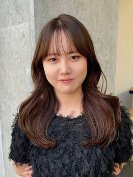 ミリ(mm) 王道ヘア!くびれヘア×明るめベージュ/10代20代30代髪質改善