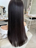 レヴィア(REVIA)&nbsp;髪質改善トリートメント前髪カットブルーブラック