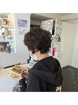 榮(Salon de 榮) 春のショートスタイル、パーマヘア