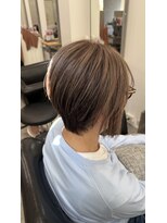 アトレ 南堀江店(attrait) 【白髪ぼかし】極細ハイライト