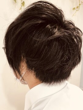 コム(com by neolive) メンズ前下がりショート3