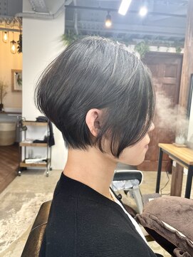 ヴースヘアデザイン(vou's hair design) 前下がりショート