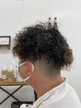 レオ 幸手(Leo) 20代30代メンズツイストスパイラルパーマワイルドオシャレ感