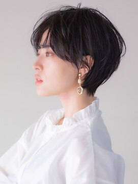 サーカス バイ ビュートリアム 青山(CIRCUS by BEAUTRIUM) 青山 表参道 ショートヘア 髪型 30代40代 田中隆太