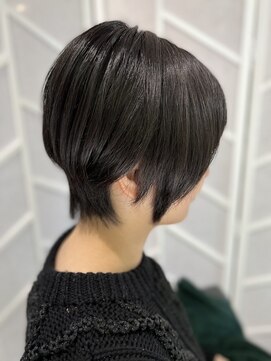 ツムグ 代官山店(TUMUGU) 白髪ぼかしパープルブラックミントアッシュ×小顔ショートボブ