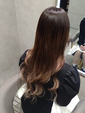 ニーナ ビューティーサロン(NINA Beauty Salon) プルエクステでグラデーション