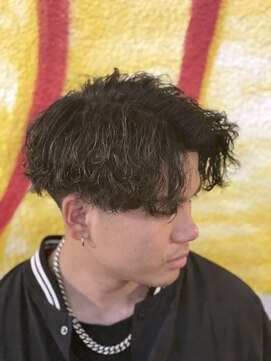ヒロギンザバーバーショップ 神楽坂店(HIRO GINZA BARBER SHOP) アップバング×パーマ×フェード