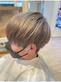金髪韓国マッシュミルクティーベージュハイトーンカラー