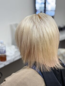 ビューティーサロンじゅん ハイトーンブリーチ