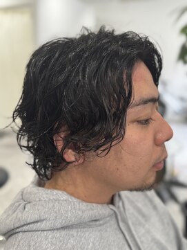 スワッグ(SWAG) メンズカット/メンズパーマ/ニュアンスパーマ/眉毛/ヘッドスパ