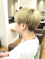 クラリヘア(kurari hair)&nbsp;ペールアッシュマット・ツーブロック