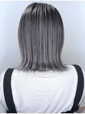 【ナチュラルめ】ホワイトシルバーバレイヤージュ×ブリーチ２回