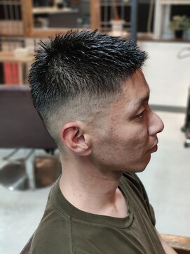 グロウ 博多店(growth) スキンフェード