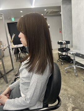トゥエル バイ ディプティモイラ(tuelu by dipty MOILA) Olive beige×ミディアムレイヤー