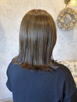 ディーヴァヘアーエズ(DIVA hair Eze) オリーブベージュ透明感レイヤーカット顔周り韓国風ヘア髪質改善
