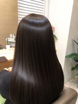 ウイ バイ ファースト 北四番丁店(u'i by first)&nbsp;圧倒的なツヤ感　まとまりのある美髪へ