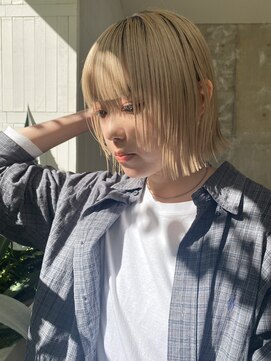 ユーリカ(Eurica) ステップカットベージュボブ