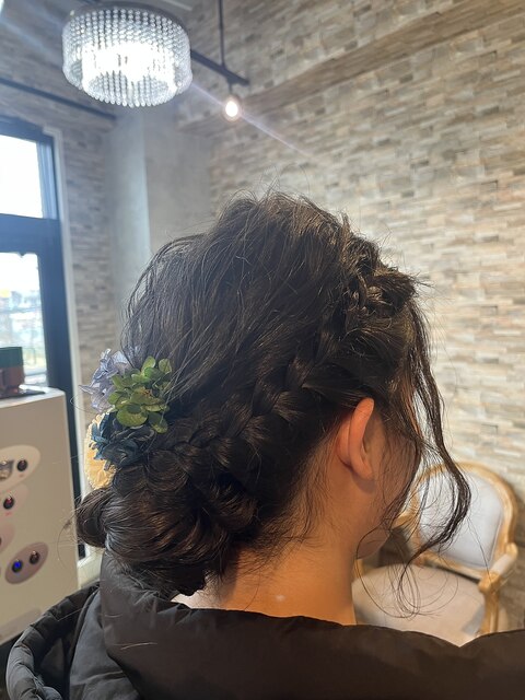 編み込みヘアアレンジ