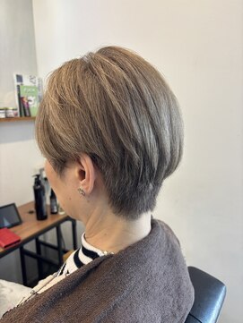 アイノベル(‘Inovel’) カット＋カラー＋oggiottoトリートメント（ライトコース8step）