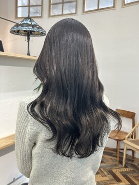 トラッキンアップザパス(TRUCKIN UP THE PATH) グレージュ/ラベンダーグレージュ/ツヤ髪/韓国巻き