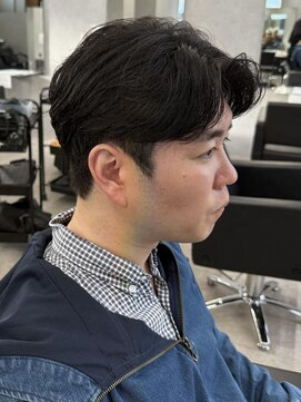 リオールバイニアウ(RE:ALL by Niau) MEN’S HAIR/サーフカール/刈り上げセンターパート/新田