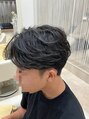 フェリーアヴェダハルミ(FEERIE AVEDA HARUMI) サイドと後ろを刈り上げてスッキリ感のあるセンターパートです!