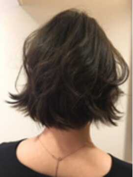 エムタニグチギンザ(M.TANIGUCHI GINZA) ダメージレスカラー×外ハネ2