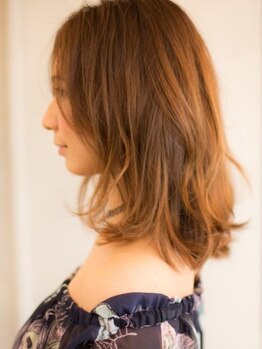 エレガンス ルシア(ELEGANCE lucia)の写真/いつまでも綺麗でいたい方へ。大人女性スタッフが親身になって相談にのってくれるから納得の仕上がりに♪