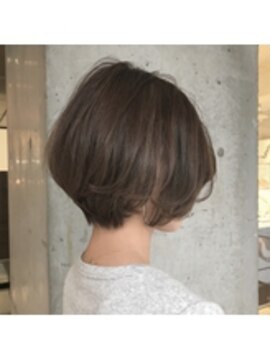 スーリール 九産大前店(Sourire) ハニーヘア、前下がりショートボブ