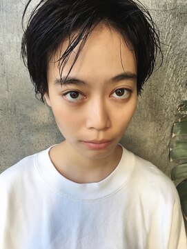 ルーム(Loom.) 〈スタイリング簡単〉外国人風ウェットショート