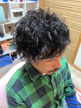 カットクルーオアシス 重信店 ウルフスパイラル