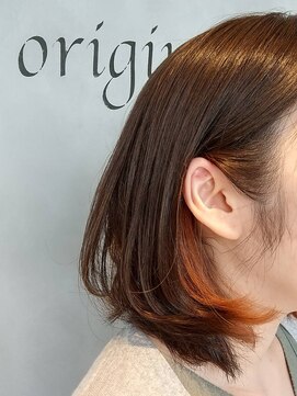 オリジンズ ヘアー(Origins hair) イヤリングカラー×ひし形ワンカールボブ☆大人かわいい外国人風