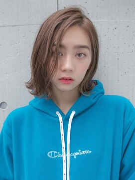 ルティア(Lutia) 小顔カット　外ハネボブ