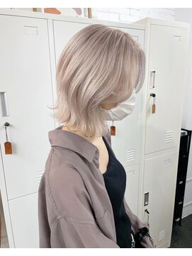 イコ 表参道原宿(ico) ブリーチ２回以上  ホワイトベージュ