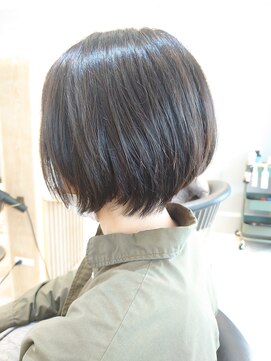 リリー(RILLY) 大人ショートボブ