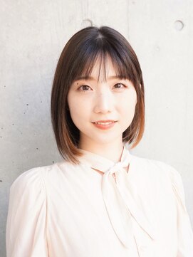 マイロ(mailo) イヤリングカラー×シンプルボブ