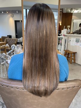 フツーロ 栄(FUTURO) ＃プルエクステ　＃ブラウンカラー　＃ナチュラル