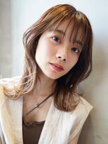 ニコ トウキョウ(nico TOKYO)&nbsp;20代30代小顔ひし形大人かわいいウルフミディアムレイヤー