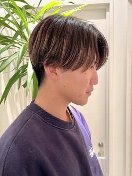 トリッカ 代官山(tricca) 【tricca代官山rin】メンズカット/ハイライト/センターパート