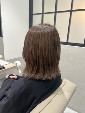 エレノア 池袋店(Eleanor) 切りっぱなし/外ハネボブ