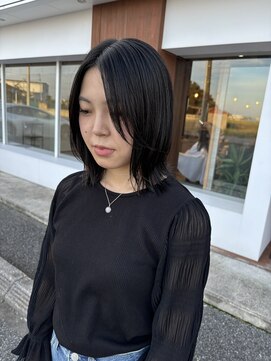 クラン バイ ナチュラル(clan by Natural) レイヤーボブカット/ブラックカラー/地毛風/透明感カラー/抜け感