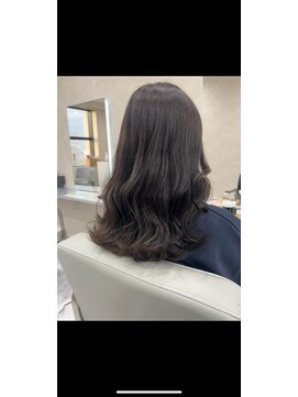 キング(K!ng) 縮毛矯正髪質改善ハイライトレイヤーカット楠葉美容室エクステ