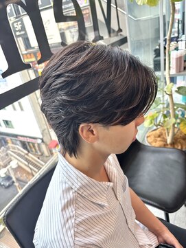 スタッド 松戸(stud. Men‘s) フェザーパーマ/ニュアンスパーマ/センターパート/毛流れパーマ