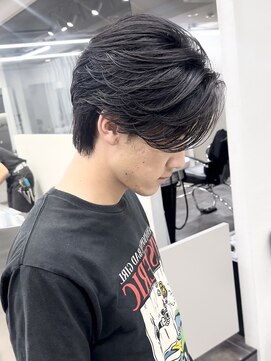 リベル(LIBER) [ドライヤー3分でキマる】センターパート×ニュアンスパーマ