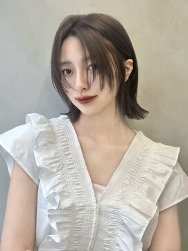 グロー 大宮(GLROW) ♭レイヤーボブミディアムレイヤーカット顔まわりカット縮毛矯正