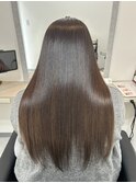 艶感たっぷりアッシュブラウンカラー