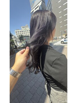 アルメリア 池袋(Arumeria) ダークバイオレットケアブリーチレイヤーカット