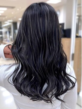 シャルムバイケンジ(Charm.by KENJE) デザインカラーバレイヤージュ細めハイライト白髪ぼかし東京銀座