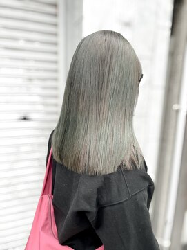 デコラ DECOR オリーブグレージュ×透明感ミディ[ダブルカラー・ケアブリーチ]